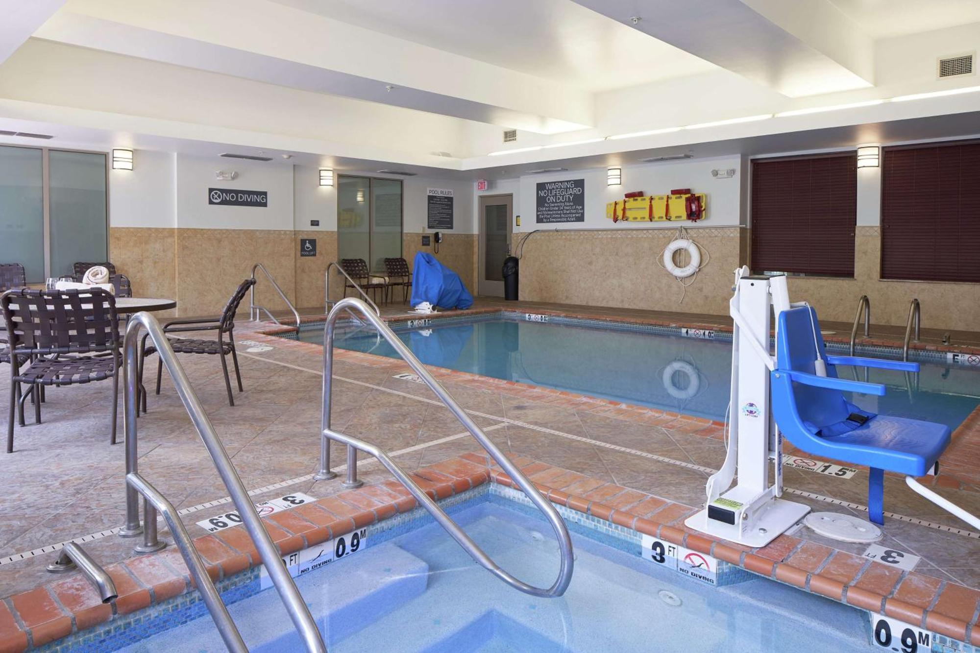 Hilton Garden Inn Evansville Kültér fotó