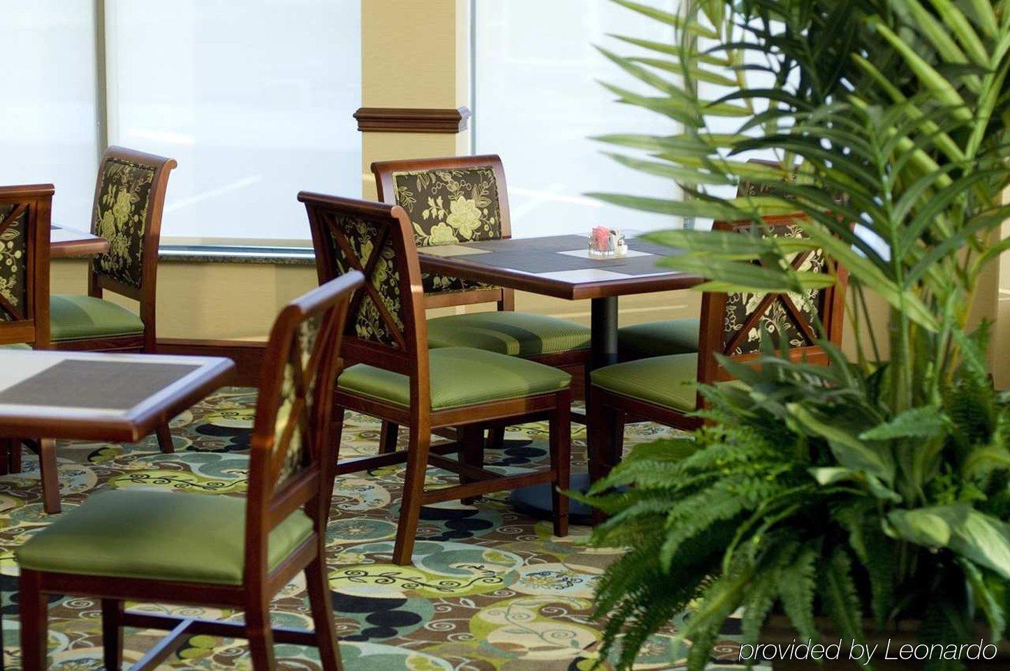 Hilton Garden Inn Evansville Étterem fotó